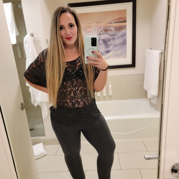 Meet your Posher, Abby - Picture 2 of 2